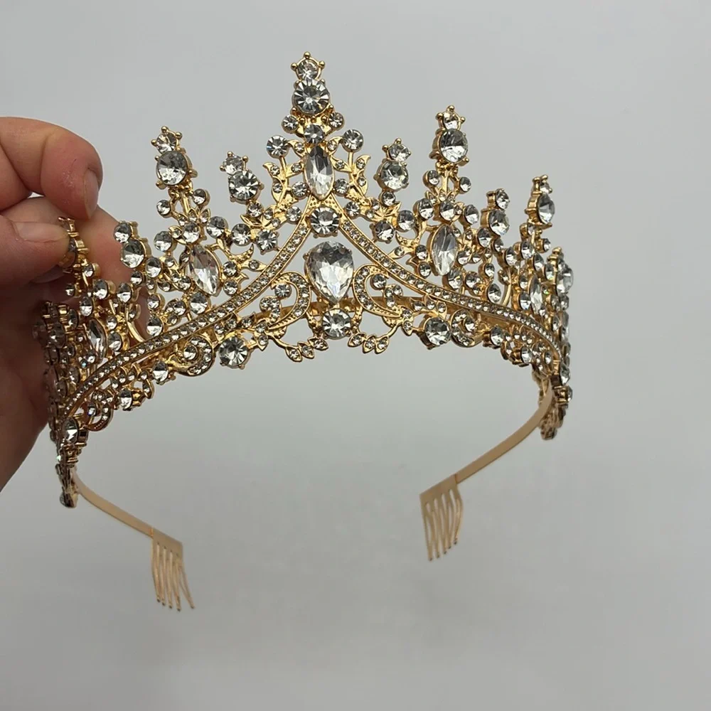 Like new Tiara hair accessory